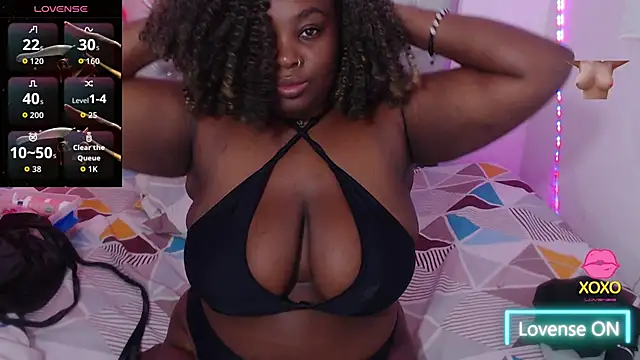 ebony NeighborMoans online show from 09/18/25, 03:20