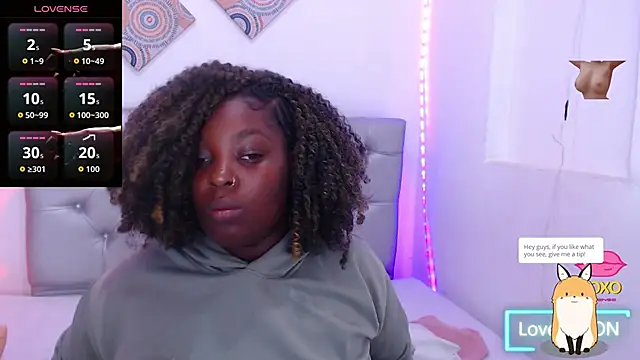 ebony NeighborMoans online show from 09/25/25, 03:56