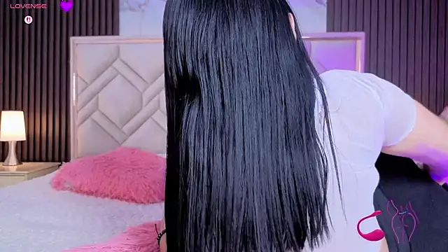 MiaaFarrel online show from 03/20/26, 07:15