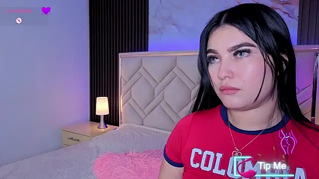 MiaaFarrel online show from 03/08/26, 02:04