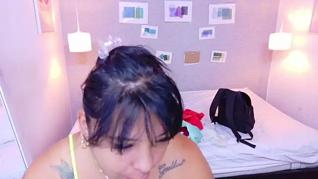 Snapshot of fat_naughtyass chatting on 06/25/26, 01:27 fat naughtyass online show from 06/25/26, 01:27
