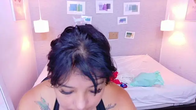Snapshot of fat_naughtyass chatting on 06/26/26, 01:28 fat naughtyass online show from 06/26/26, 01:28