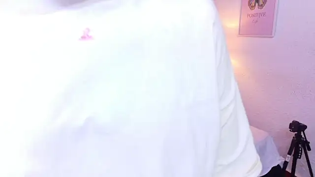 Snapshot of fat_naughtyass chatting on 04/23/26, 01:24 fat naughtyass online show from 04/23/26, 01:24
