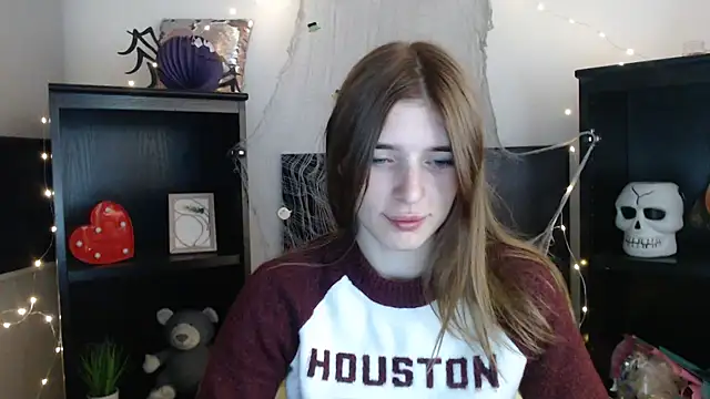 JuiceLips   online show from 11/07/25, 08:19