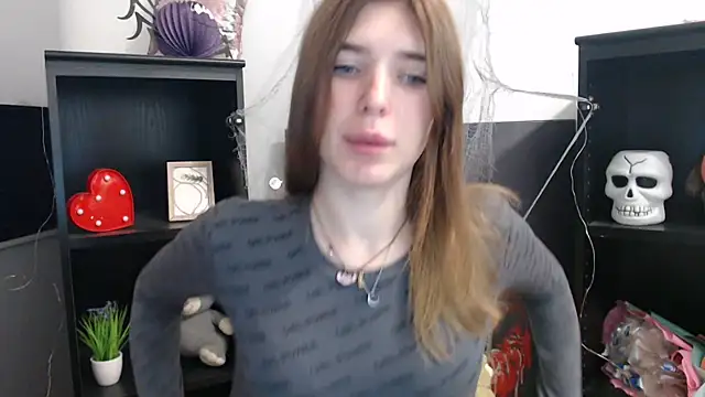 JuiceLips   online show from 11/11/25, 02:45