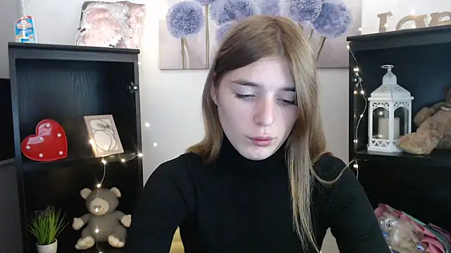 JuiceLips   online show from 10/10/25, 11:33