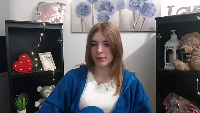 JuiceLips   online show from 10/07/25, 02:40