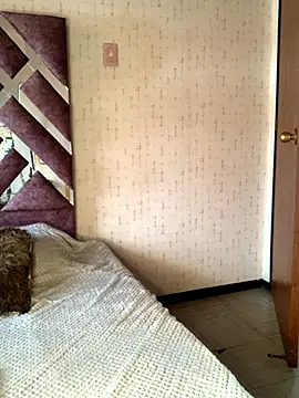 KloePink  online show from 11/18/25, 02:53