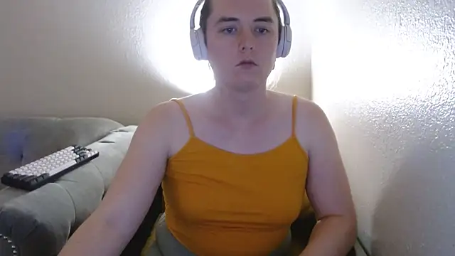 Elliebell online show from 11/11/25, 09:15