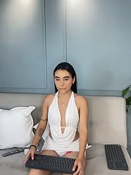 Zafira Montiel online show from 11/27/25, 08:09