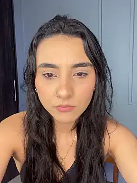 Zafira Montiel online show from 12/17/25, 11:54