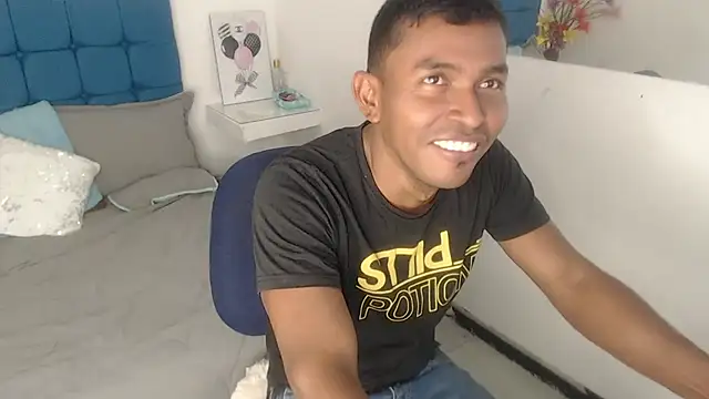 Snapshot of Adam_Morgan2 chatting on 11/09/25, 02:04 Adam Morgan2 online show from 11/09/25, 02:04