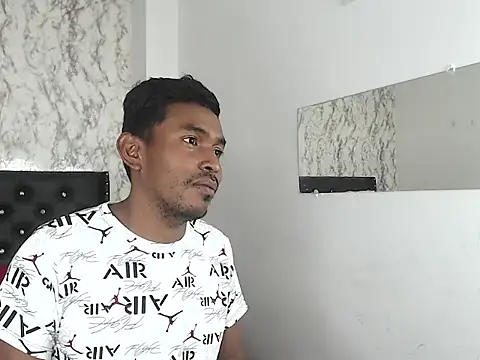 Snapshot of Adam_Morgan2 chatting on 09/25/25, 07:03 Adam Morgan2 online show from 09/25/25, 07:03