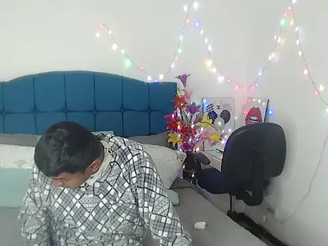 Snapshot of Adam_Morgan2 chatting on 12/03/25, 05:08 Adam Morgan2 online show from 12/03/25, 05:08