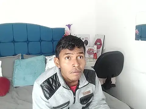 Snapshot of Adam_Morgan2 chatting on 11/29/25, 05:18 Adam Morgan2 online show from 11/29/25, 05:18