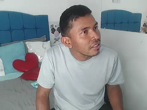 Snapshot of Adam_Morgan2 chatting on 11/14/25, 02:15 Adam Morgan2 online show from 11/14/25, 02:15