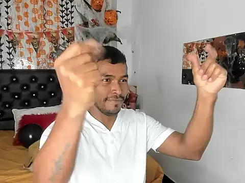 Snapshot of Adam_Morgan2 chatting on 11/04/25, 07:28 Adam Morgan2 online show from 11/04/25, 07:28