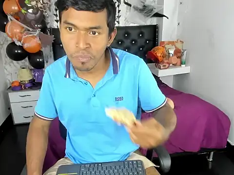 Snapshot of Adam_Morgan2 chatting on 10/28/25, 07:07 Adam Morgan2 online show from 10/28/25, 07:07