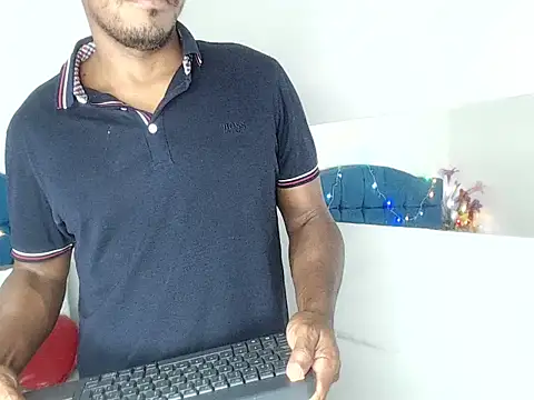 Snapshot of Adam_Morgan2 chatting on 11/22/25, 04:11 Adam Morgan2 online show from 11/22/25, 04:11