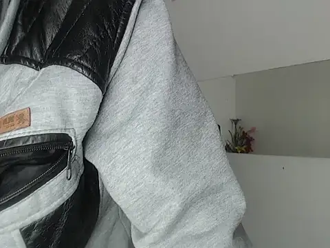 Snapshot of Adam_Morgan2 chatting on 11/18/25, 03:54 Adam Morgan2 online show from 11/18/25, 03:54