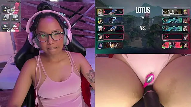 NovaLyn online show from 11/10/25, 04:06