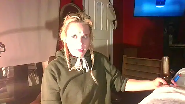 TaylorMade2223 online show from 09/13/25, 05:29