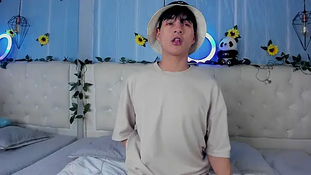 AleAurarashi online show from 12/03/25, 01:28