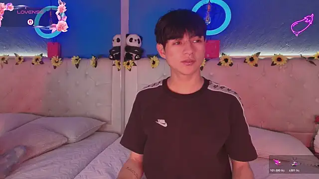 AleAurarashi online show from 03/28/26, 03:18