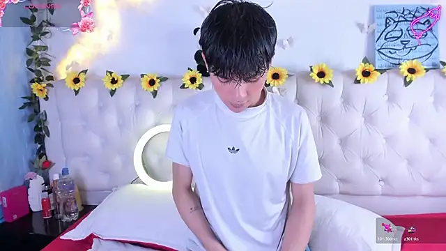 AleAurarashi online show from 01/13/26, 01:20