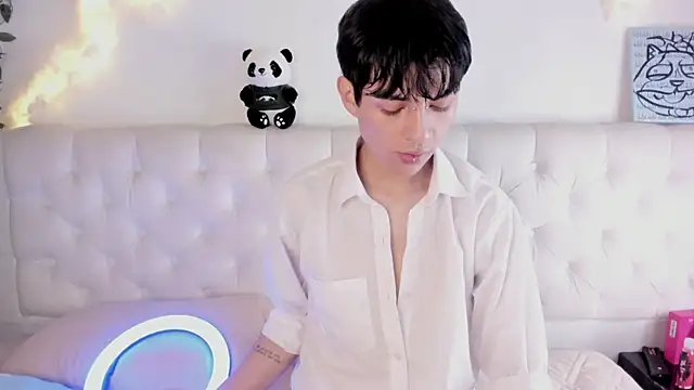 AleAurarashi online show from 01/06/26, 04:27