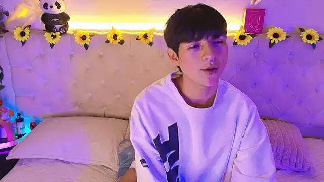 AleAurarashi online show from 03/20/26, 05:30