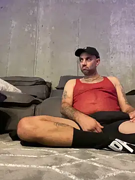 Snapshot of Hothotboyg chatting on 10/31/25, 03:19 Hothotboyg online show from 10/31/25, 03:19