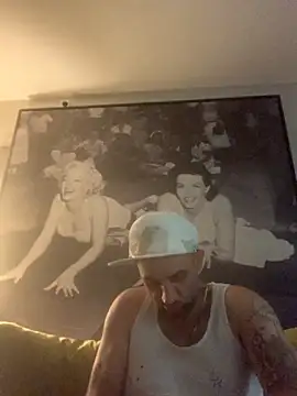 Snapshot of Hothotboyg chatting on 11/13/25, 01:53 Hothotboyg online show from 11/13/25, 01:53