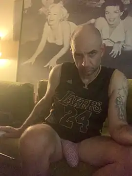 Snapshot of Hothotboyg chatting on 09/09/25, 10:57 Hothotboyg online show from 09/09/25, 10:57