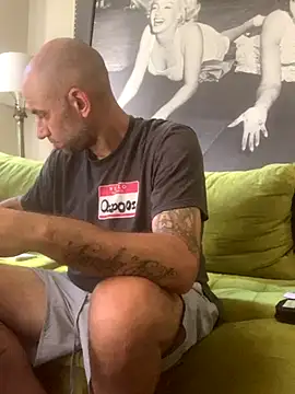 Snapshot of Hothotboyg chatting on 09/08/25, 10:53 Hothotboyg online show from 09/08/25, 10:53