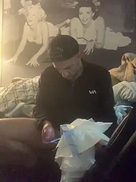 Hothotboyg online show from 02/17/26, 10:34