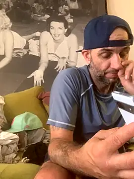 Snapshot of Hothotboyg chatting on 10/02/25, 06:55 Hothotboyg online show from 10/02/25, 06:55