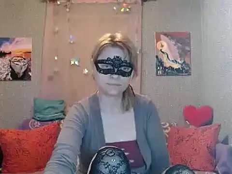 Miss Nona online show from 04/28/26, 08:30