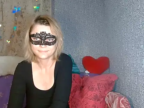 Miss Nona online show from 11/14/25, 05:00