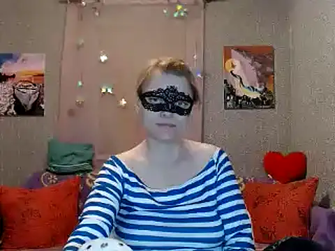 Miss Nona online show from 04/20/26, 10:18