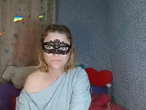 Miss Nona online show from 10/27/25, 01:23