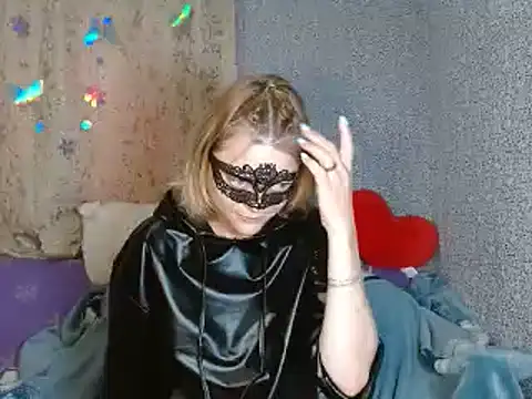 Miss Nona online show from 10/07/25, 07:20