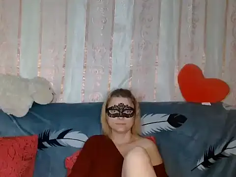 Miss Nona online show from 11/15/25, 12:53