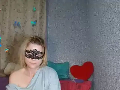 Miss Nona online show from 10/28/25, 06:51