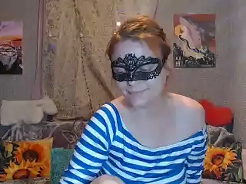 Miss Nona online show from 07/29/26, 10:14