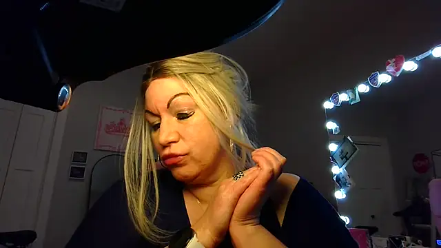 Jenna8888 online show from 06/07/26, 03:34