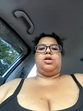 Snapshot of wishuhope4 chatting on 10/13/25, 01:34 wishuhope4 online show from 10/13/25, 01:34