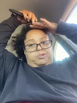 Snapshot of wishuhope4 chatting on 10/16/25, 03:53 wishuhope4 online show from 10/16/25, 03:53