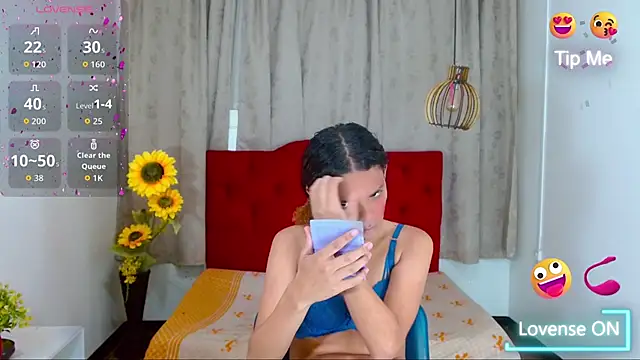 luisa  torres online show from 11/16/25, 03:11