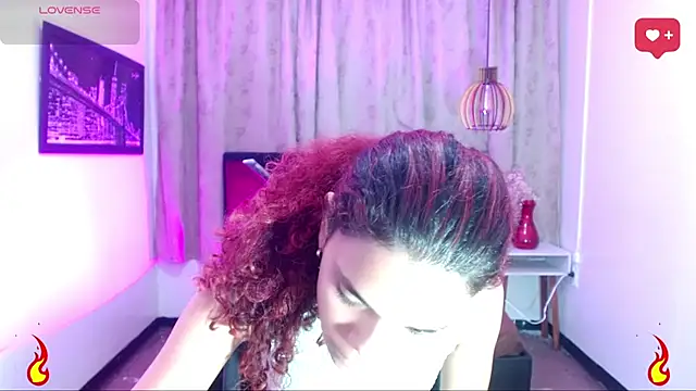 Snapshot of luisa__torres chatting on 06/10/26, 03:30 luisa torres online show from 06/10/26, 03:30